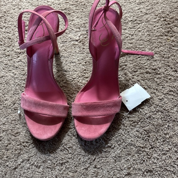 Gorgeous PINK SUEDE HEELS - Picture 1 of 4
